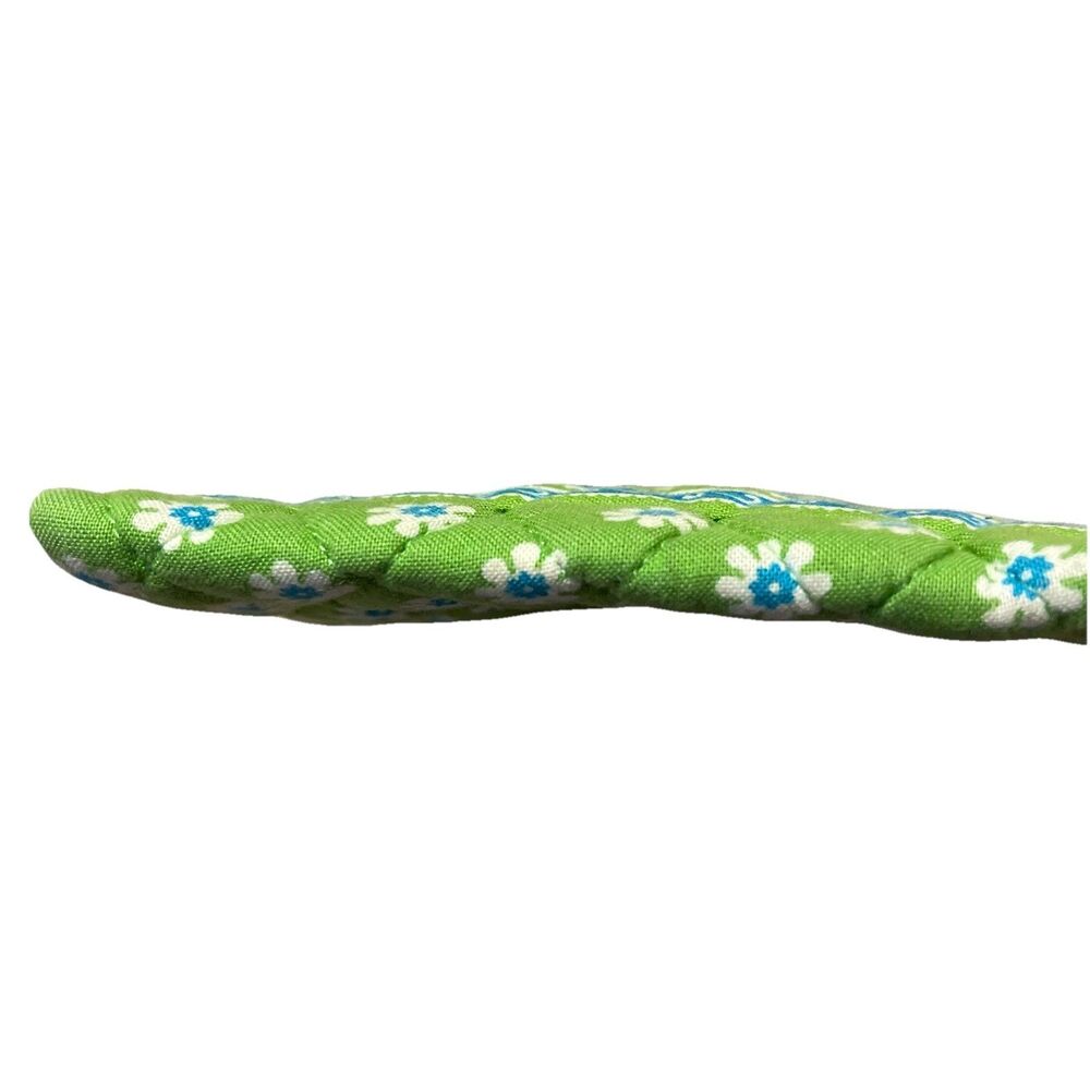 Vera Bradley Coin Purse Retired Apple Green Pattern Zip Closure Daisy - Picture 4 of 4